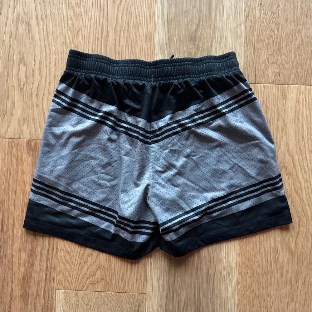 Baseball Lifestyle 101 Crayon Eye Black Shorts Mens Small